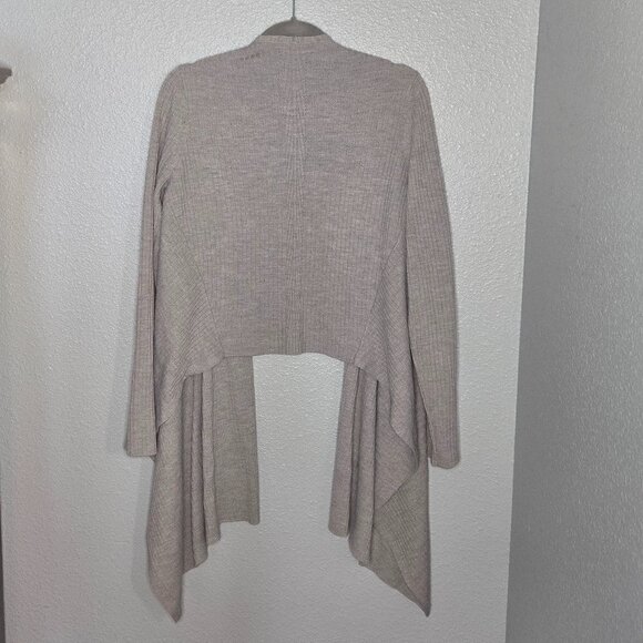 Athleta Solstice Wrap - L - Picture 5 of 7